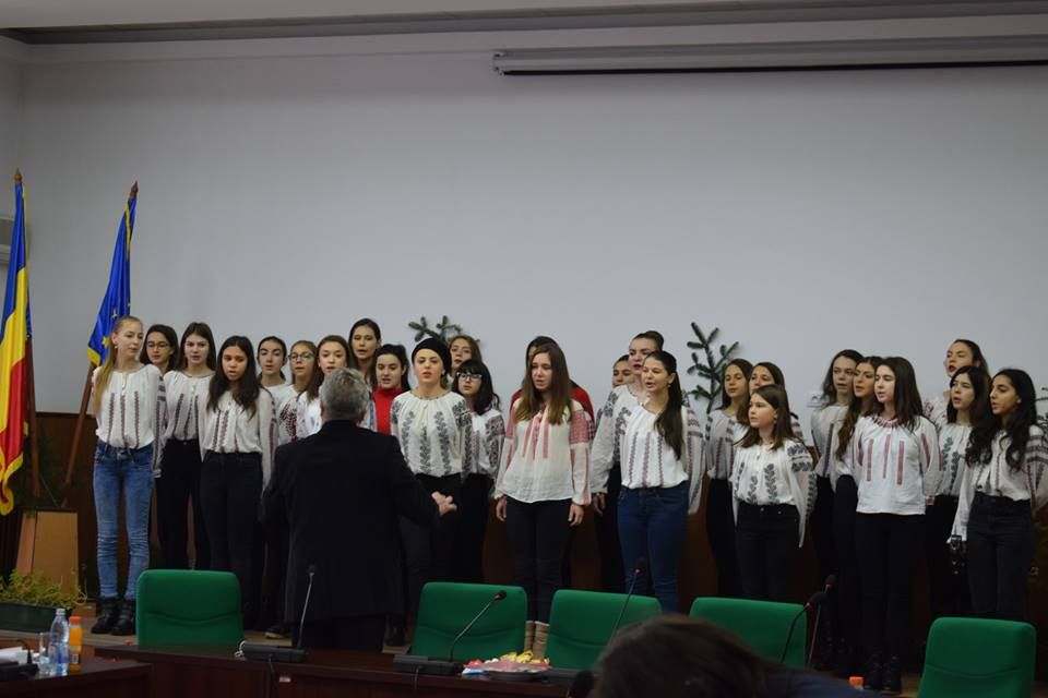 Colindători la Prefectură și Consiliul Județean Vaslui