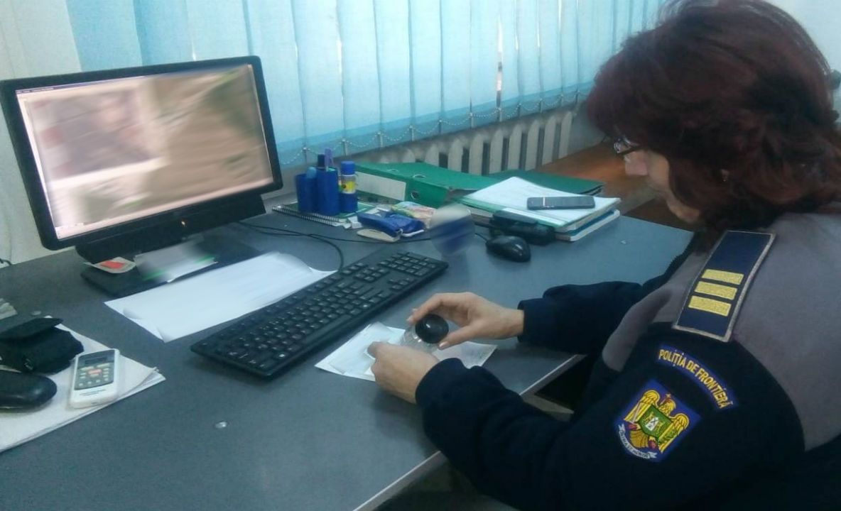 Document fals depistat la controlul de frontieră