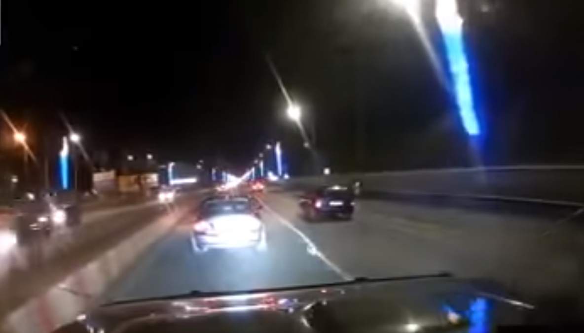 VIDEO. Gândaci filmați într-un salon de la spitalul municipal de urgență Bârlad!