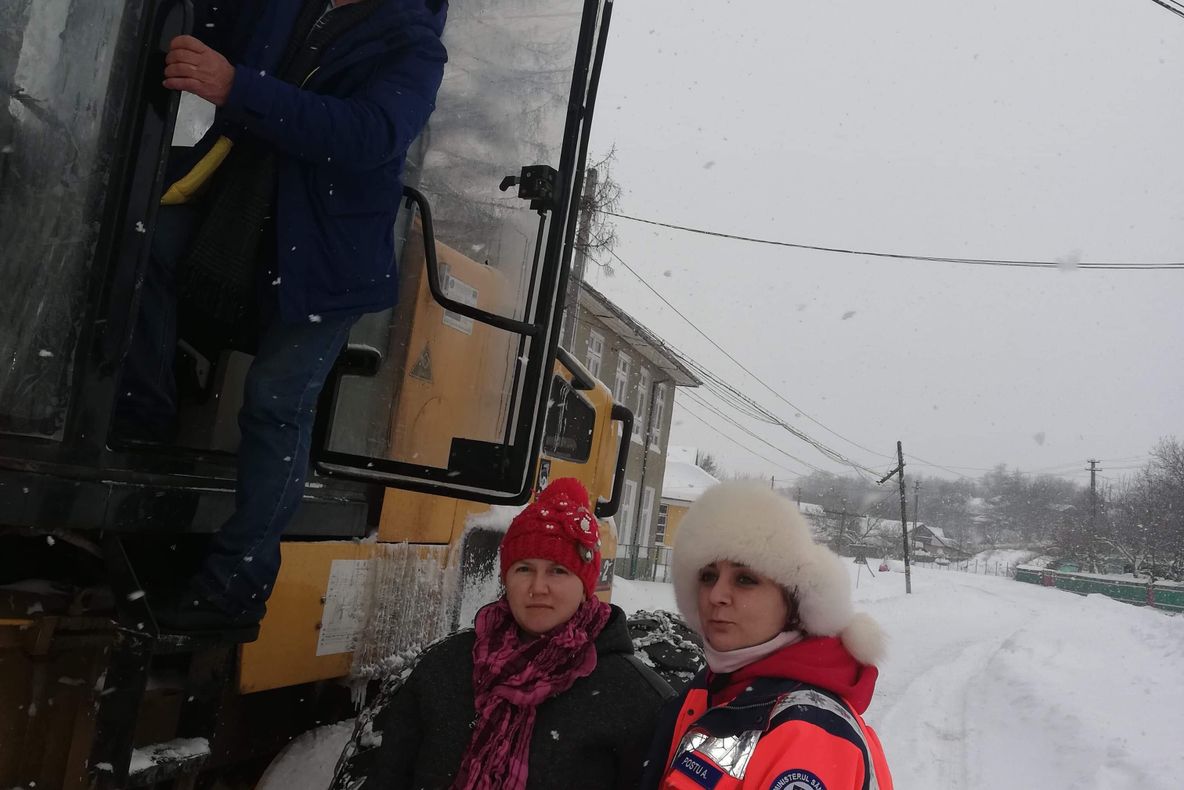 Gravide ajunse la ambulanțe cu ajutorul autorităților