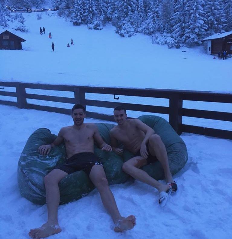 Antrenamente la pielea goală