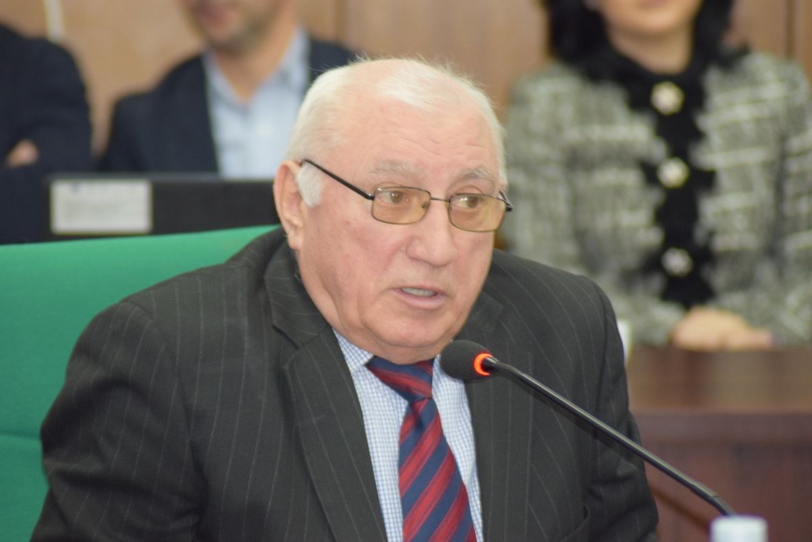 Moldovenii, o amenințare pentru scaunul primarului Vasile Pavăl