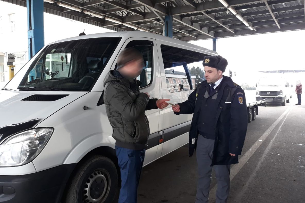 Fără documente valabile, la volan