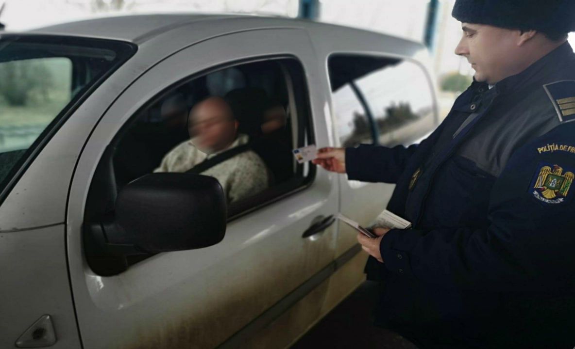 Un permis de conducere fals și două infracțiuni