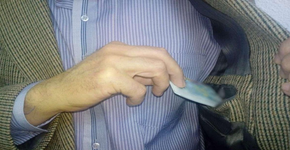 150 de euro pentru o carte de identitate falsă