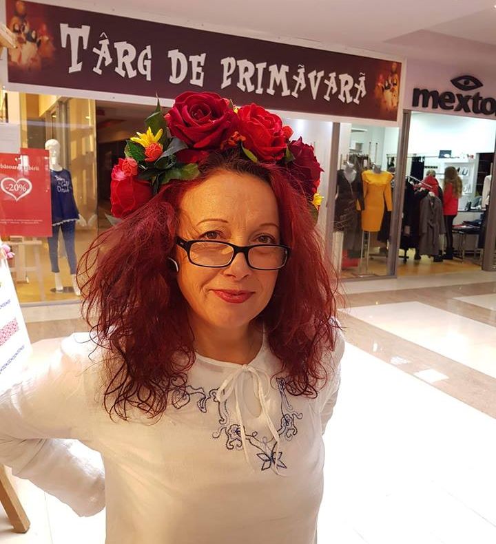 Interviu cu cea care a transformat ceara în artă!