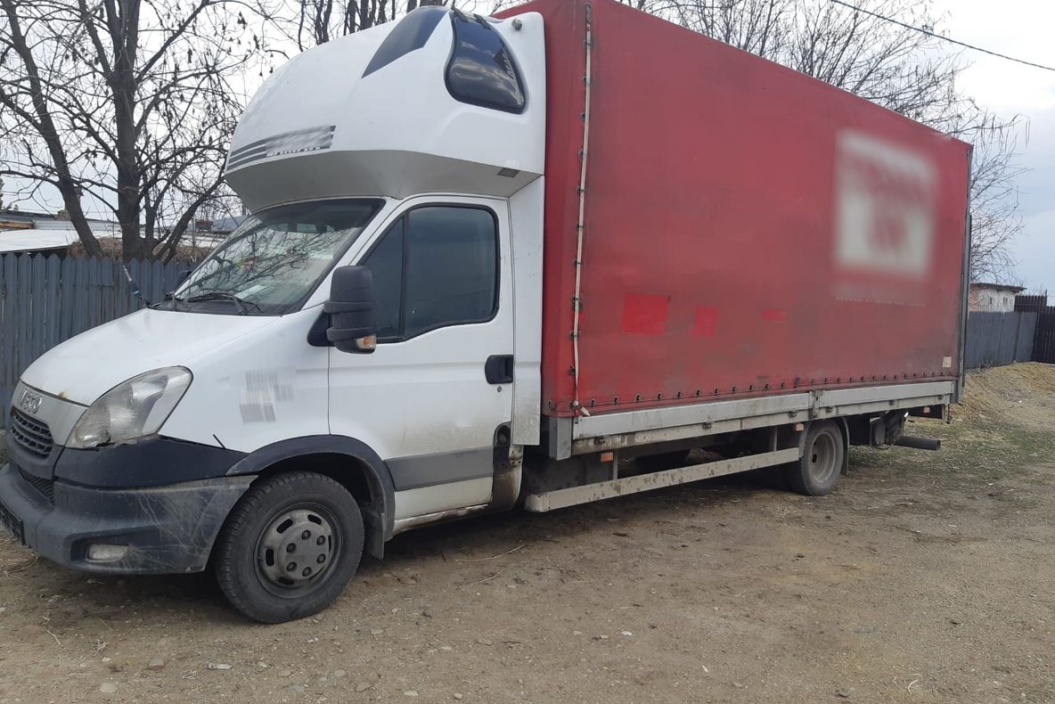 Documente false depistate la un control de rutină