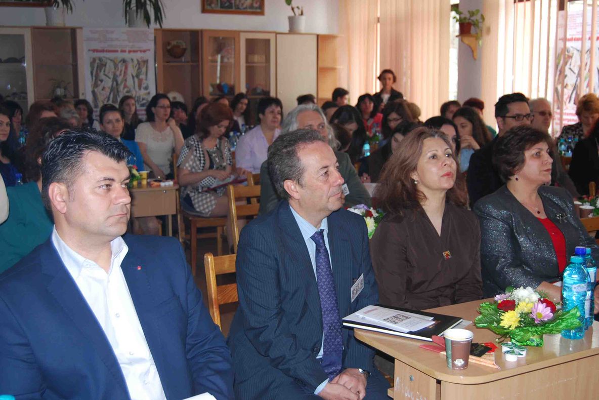Simpozion internațional la Școala ”Alexandra Nechita” Vaslui