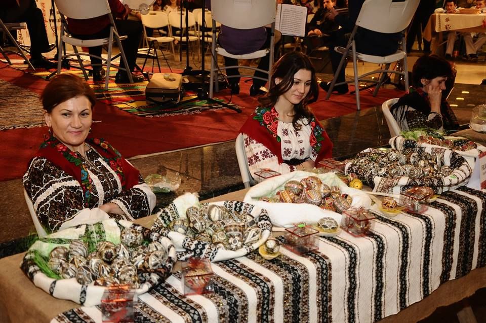 Târg de ouă încondeiate în Centrul Vasluiului