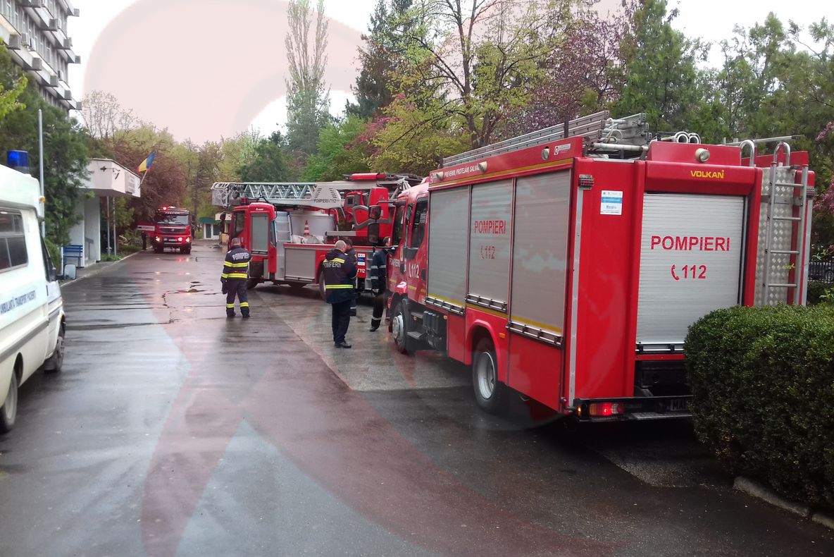 EXERCIȚIU. Incendiu la Spitalul Municipal de Urgență din Bârlad - FOTO&amp;VIDEO