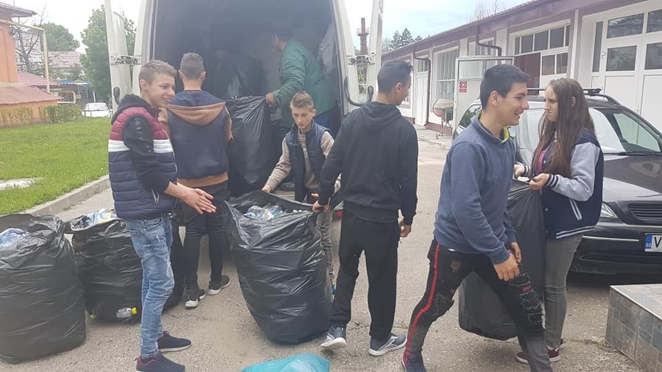 Liceul ”Ion Mincu” a dat verde la ecologie!