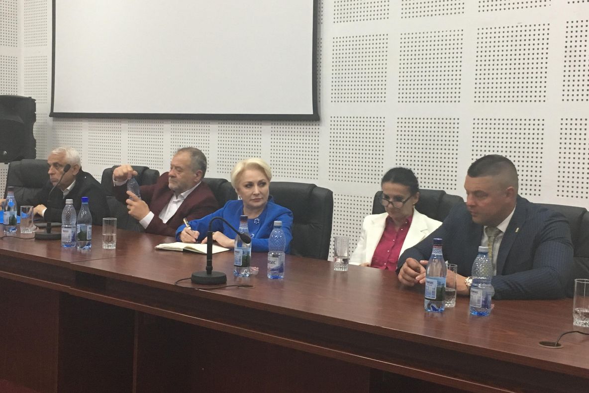 Fără autorizaţia de construcţie la depunerea documentaţiei pentru programele de investiţii