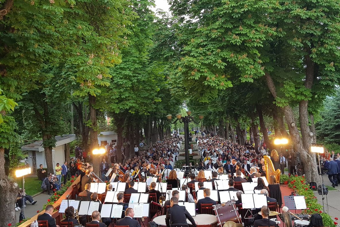 Regal al Filarmonicii din Iași în Copoul vasluian