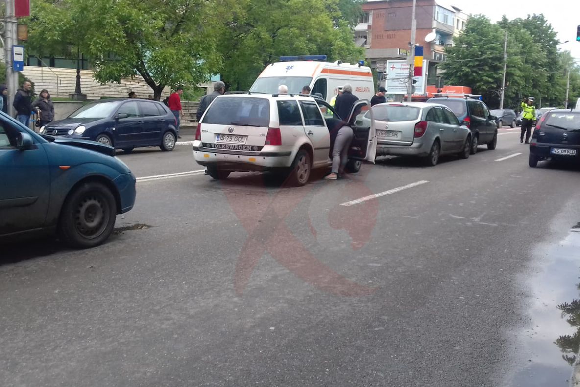 Accident ușor în zona parcului „Victor Ion Popa” din Bârlad