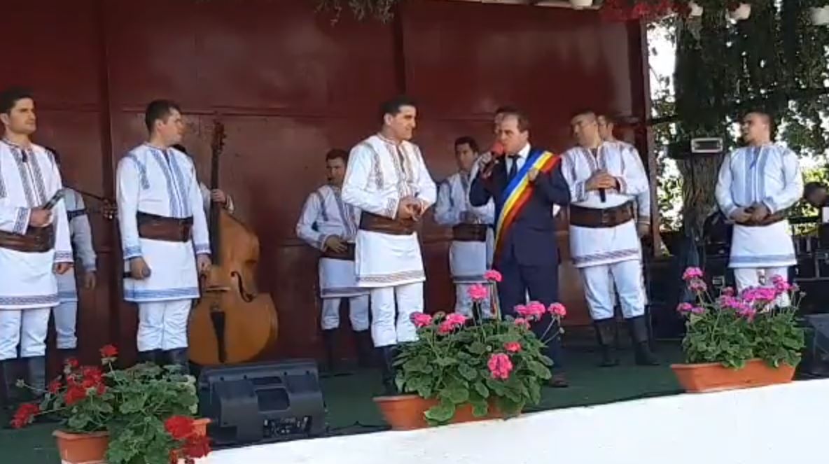 FOTO: Petrecere cu Plăieșii la Ivănești