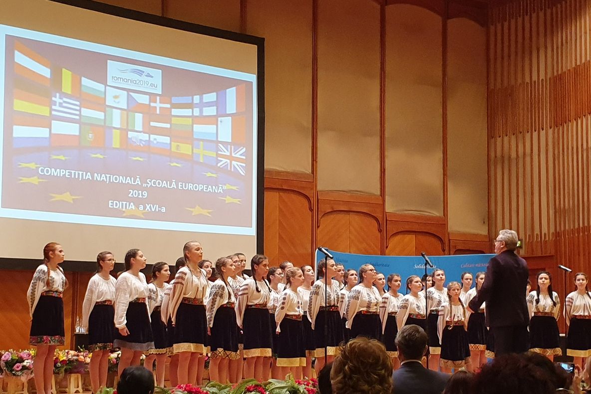 Fantasia a impresionat la Festivitatea de premiere a unităților școlare declarate ”Școli Europene”