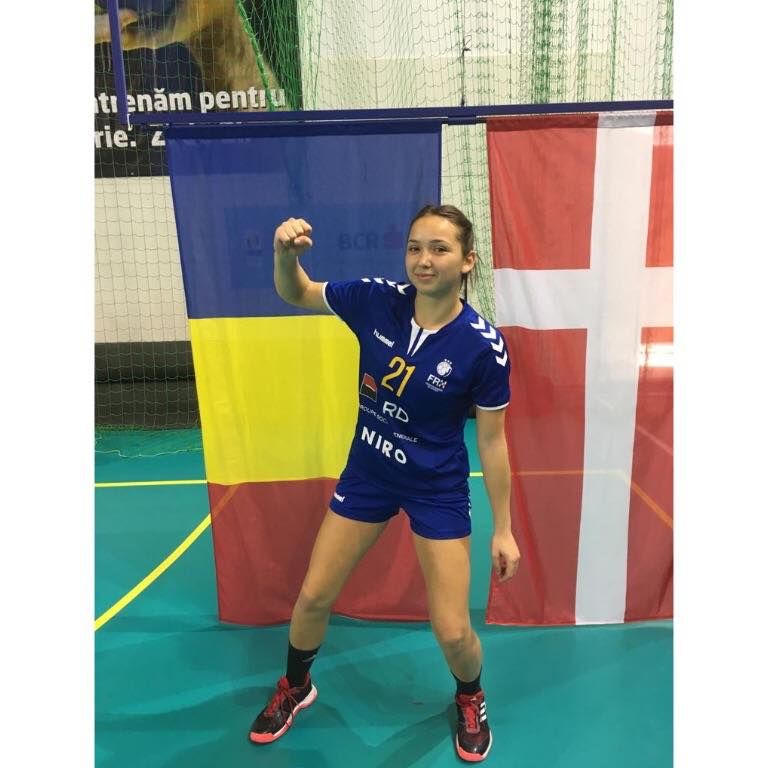 Vasluianca Andreea Sandu participă la Europeanul de handbal Under 17