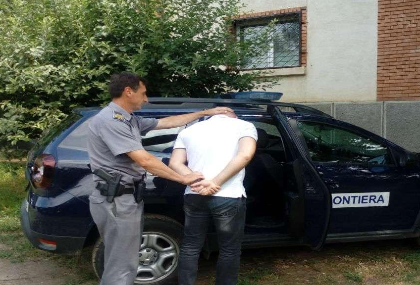 Bărbat dat în urmărire internaţională de autorităţile din Marea Britanie, depistat în aceeaşi zi la controlul de frontieră