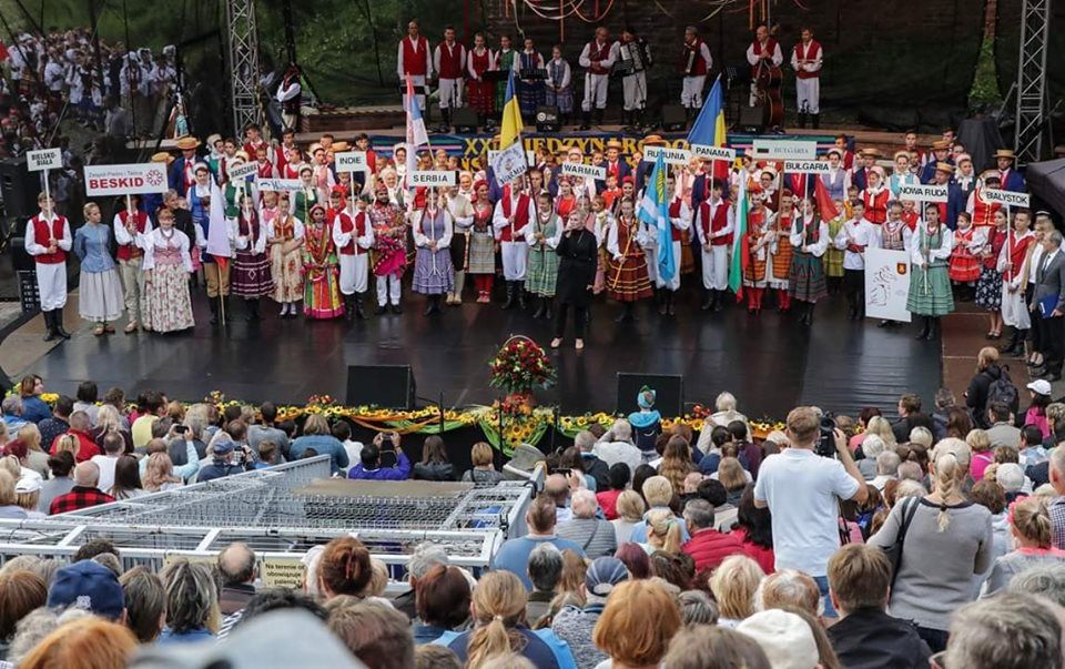 Vasluiul a impresionat la un Festival de folclor din Polonia