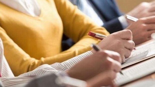 Zeci de profesori, fugăriți de subiectele de la Titularizare