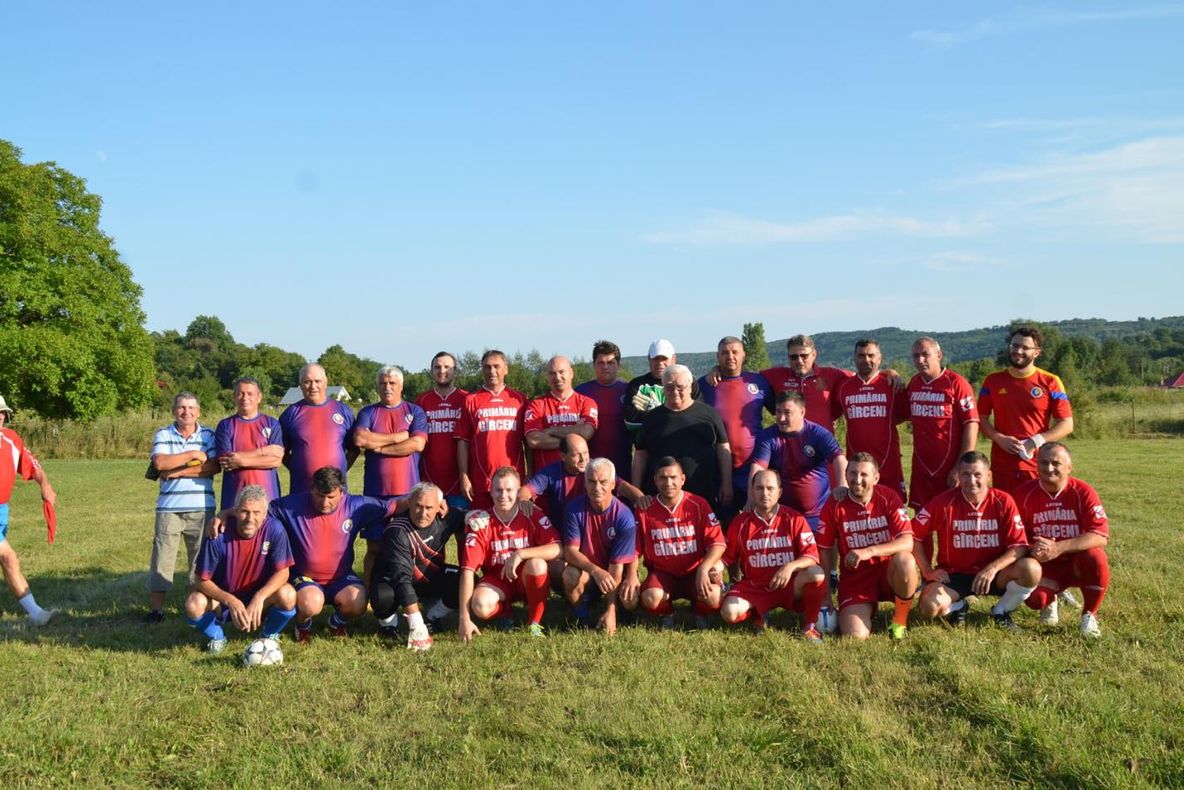 Doi primari vasluieni au făcut spectacol la un meci de old boys