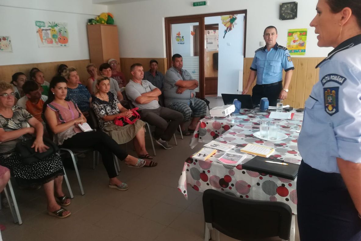 ÎNȚELEPCIUNEA  NU  ARE  NEVOIE  DE  VIOLENȚĂ !