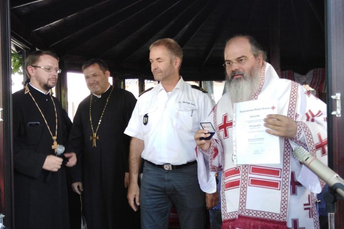 PS Ignatie a primit Diploma de excelență din partea Crucii Roșii Bavareze