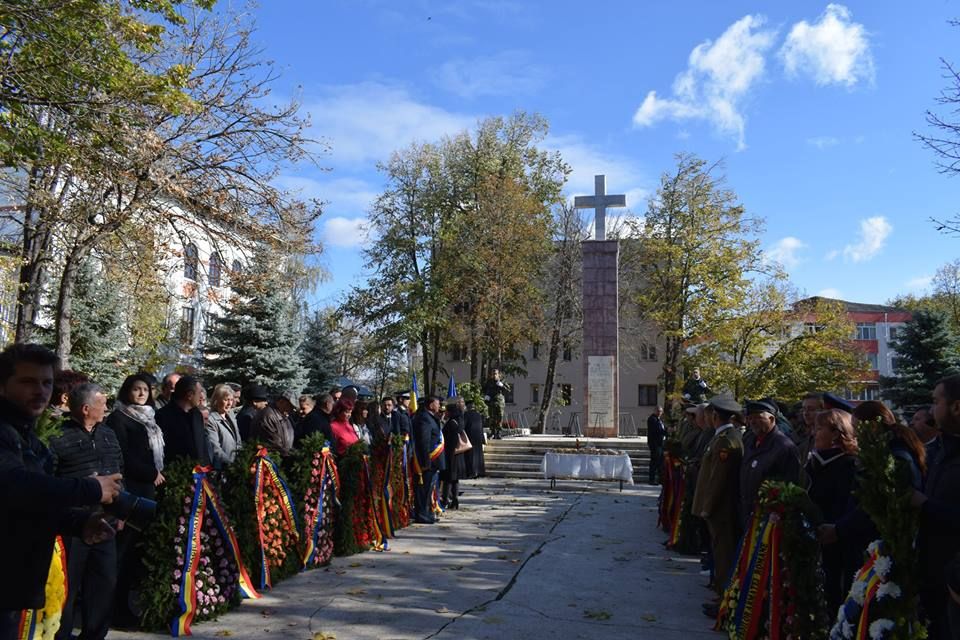 Primăria Vaslui va reabilita monumentul eroilor din localitate
