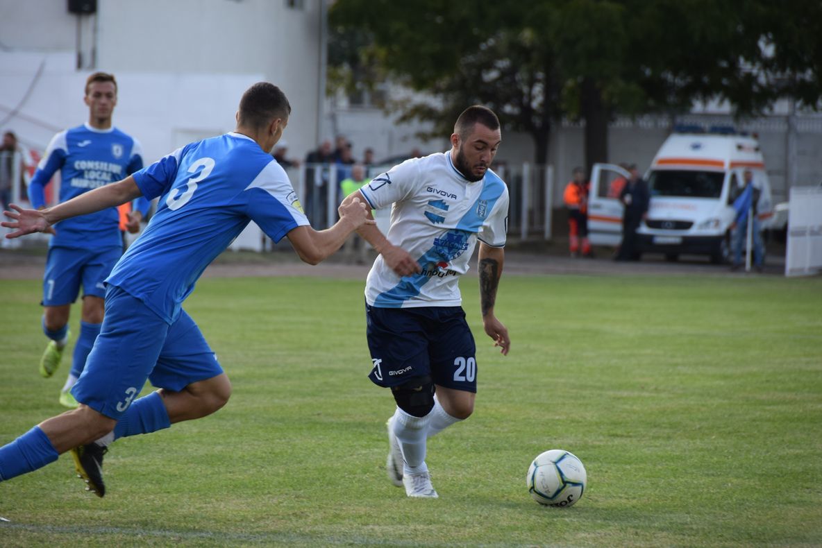 Hușana Huși-FC 2 Botoșani, sâmbătă, ora 15