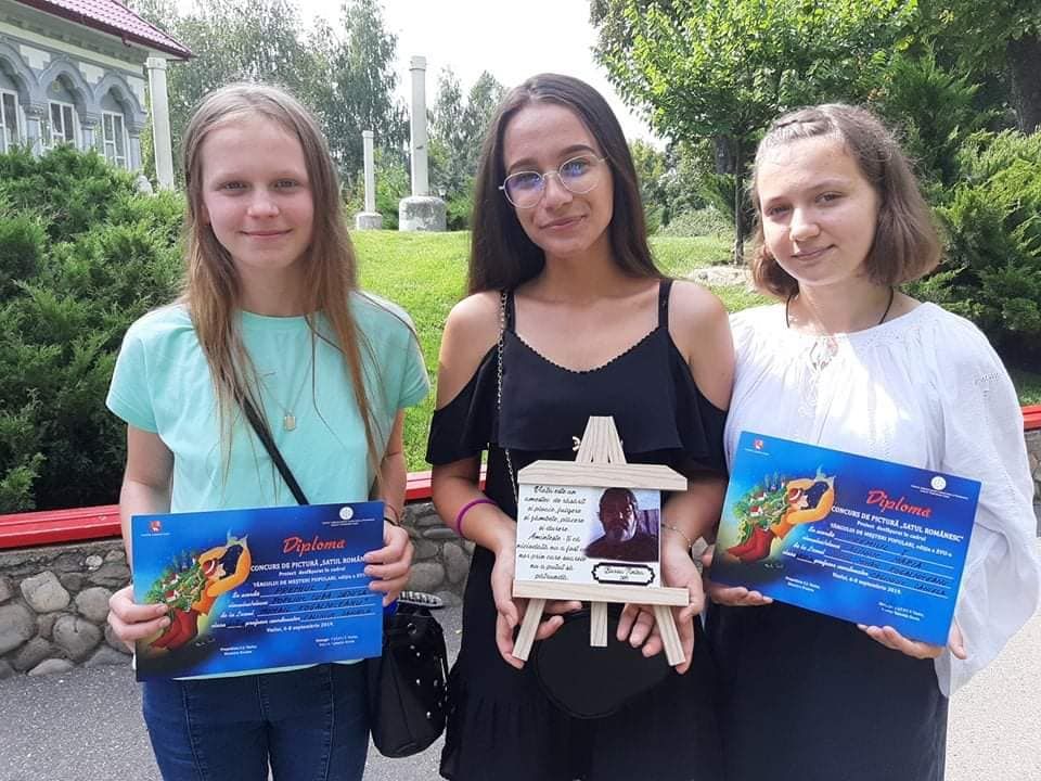 Se cunosc câștigătorii de la concursul de pictură din cadrul Târgului Meșterilor Populari