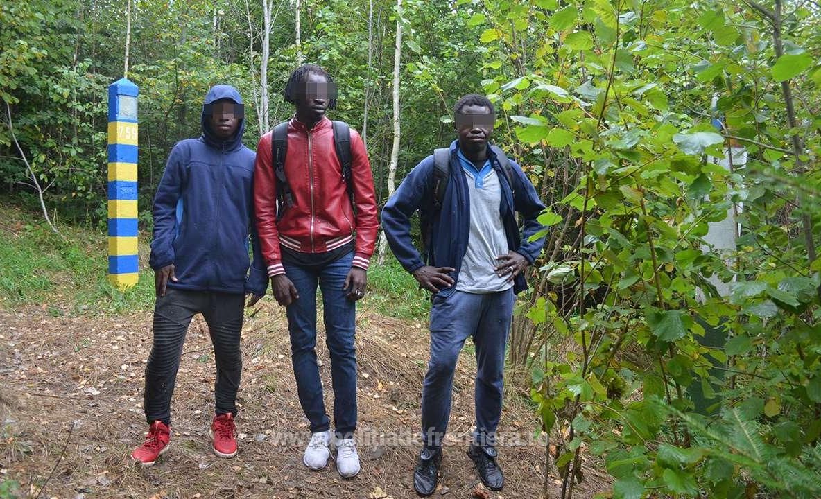 Prinși cu documente false la Vama Albița