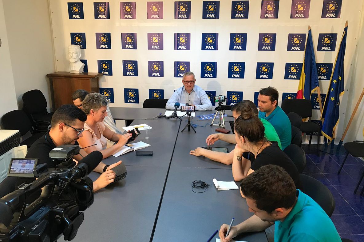 Incendiu la un apartament din Bârlad din cauza unei țigări uitate aprinse