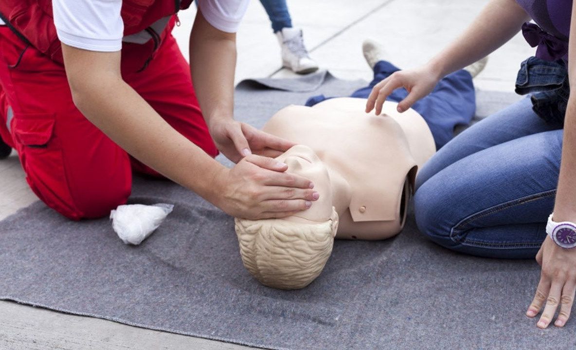 Cursuri gratuite de prim-ajutor pentru medicii de familie