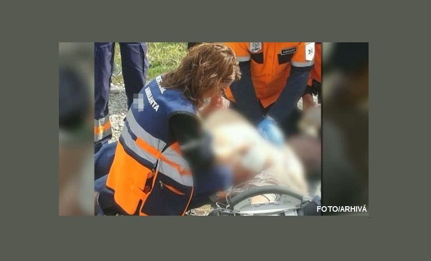 Nepăsare fără margini: în timp ce un voluntar se zbătea să salveze un bărbat, nimeni n-a vrut să sune la 112!