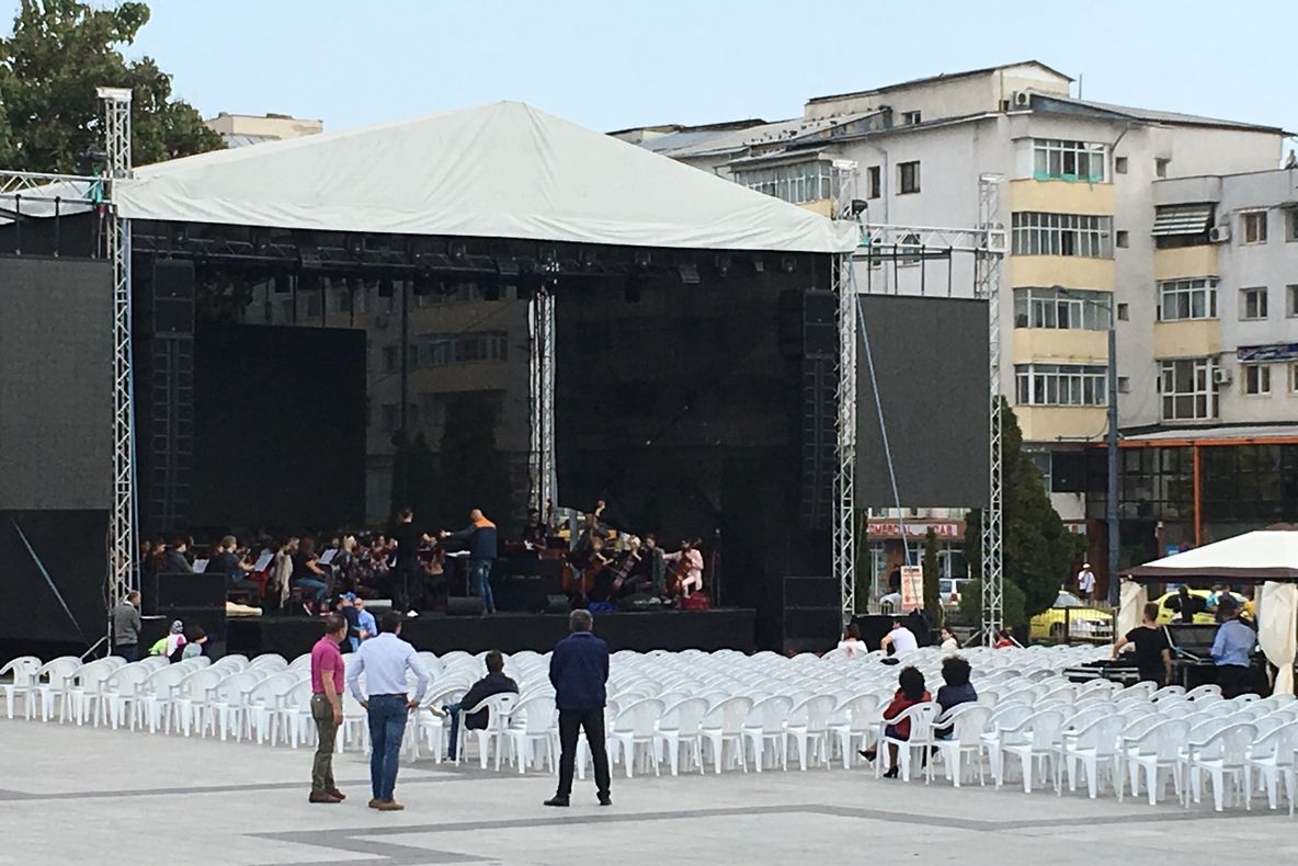 Peste 2.000 de vasluieni sunt așteptați la concertul Filarmonicii din Chișinău