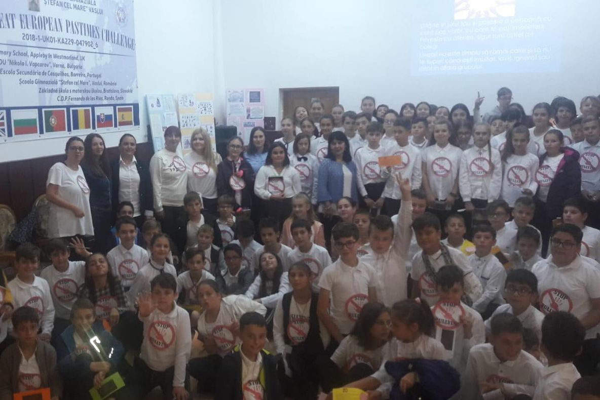 Ziua Educaţiei, sărbătorită printr-o acţiune inedită la Şcoala “Ştefan cel Mare”