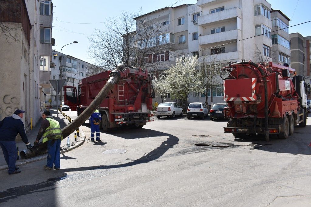 Lucrări de reabilitare și reparații și la canalizarea pluvială de pe strada General Vasile Milea