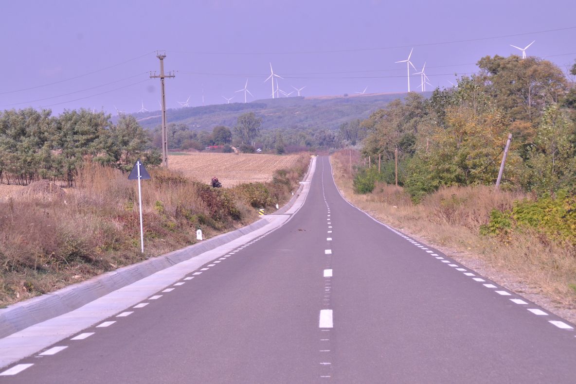 Asfalt pentru locuitorii din Idrici