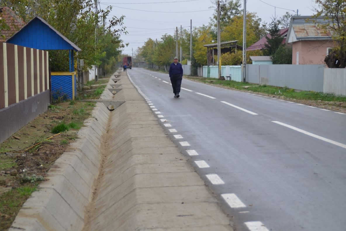 Încă un sector de drum din județ modernizat