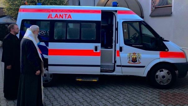 Episcopia Hușilor a primit o ambulanță de la Crucea Roșie Bavareză