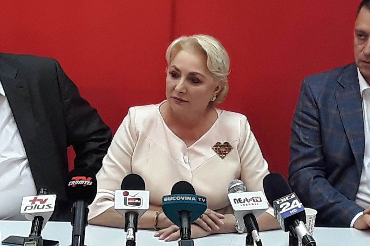 Viorica Dăncilă, gafează în vizita electorală la Zorleni: „Am fost alături de fiecare români” - VIDEO