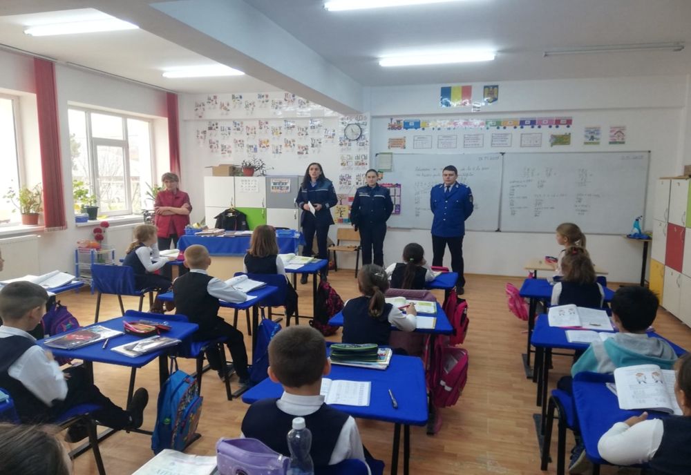 Acțiuni de prevenție desfășurate de polițiștii vasluieni