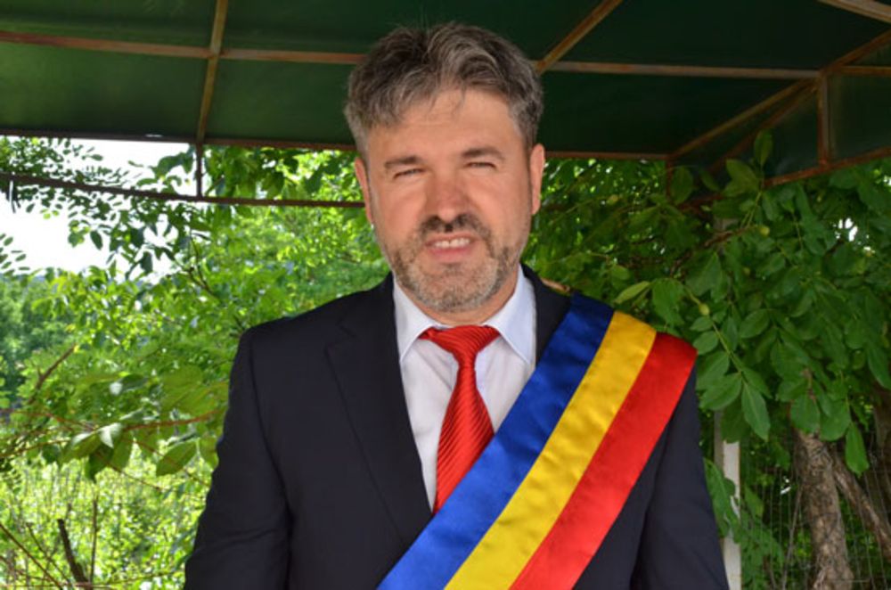 O primărie din Vaslui acordă 2.000 de lei pentru fiecare nou născut!