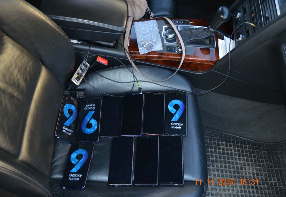 Fake-uri, descoperite de polițiștii de frontieră hușeni