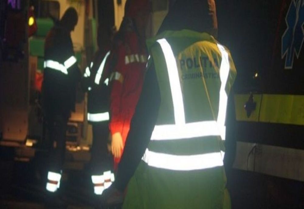 Un copil din Vaslui, în vârstă de 14 ani, s-a aruncat de la etajul doi al unui bloc de locuințe!