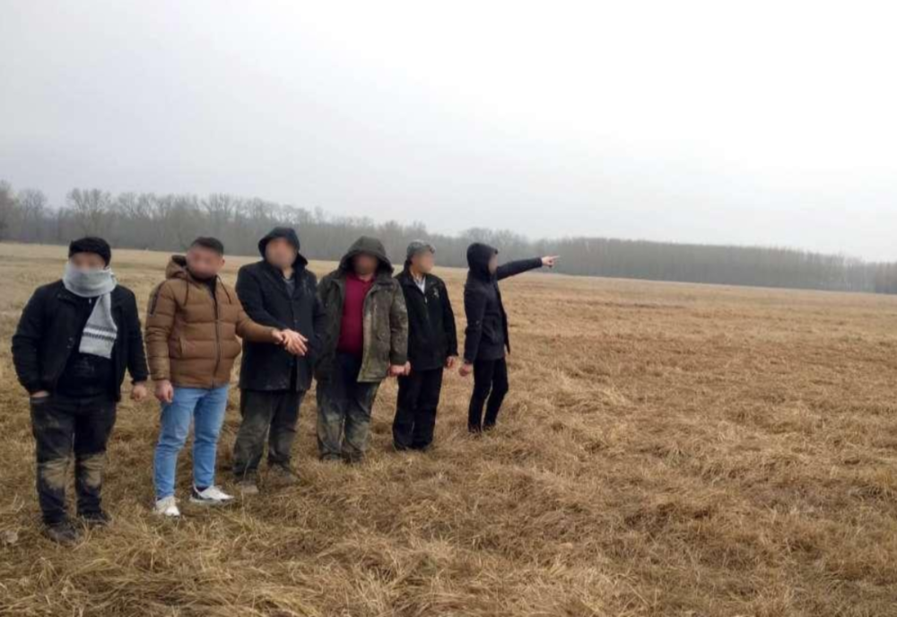 Opt cetăţeni turci opriţi la frontieră, în timp ce au încercat să intre ilegal în România 