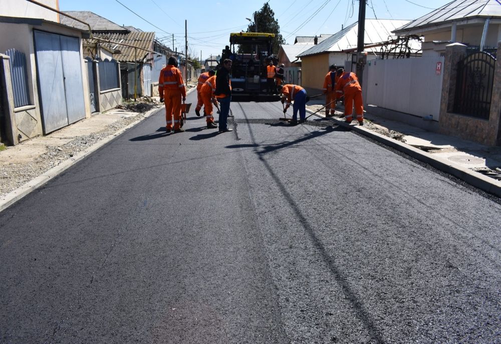 Trei străzi asfaltate din Bârlad, redate traficului rutier