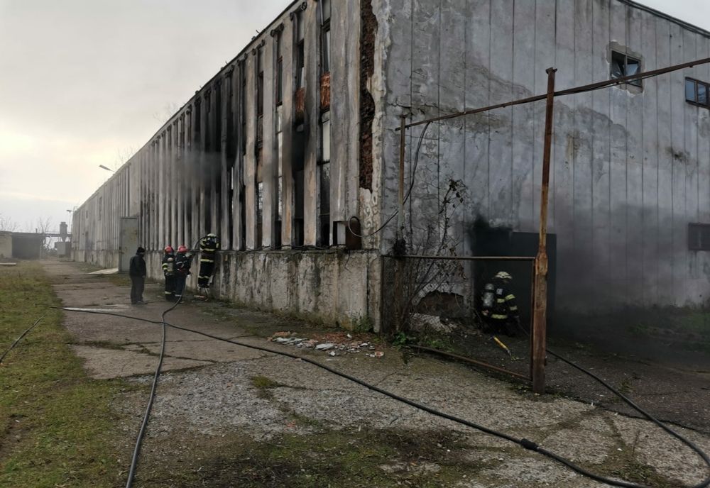 Incendiu la o societate comercială din Bârlad
