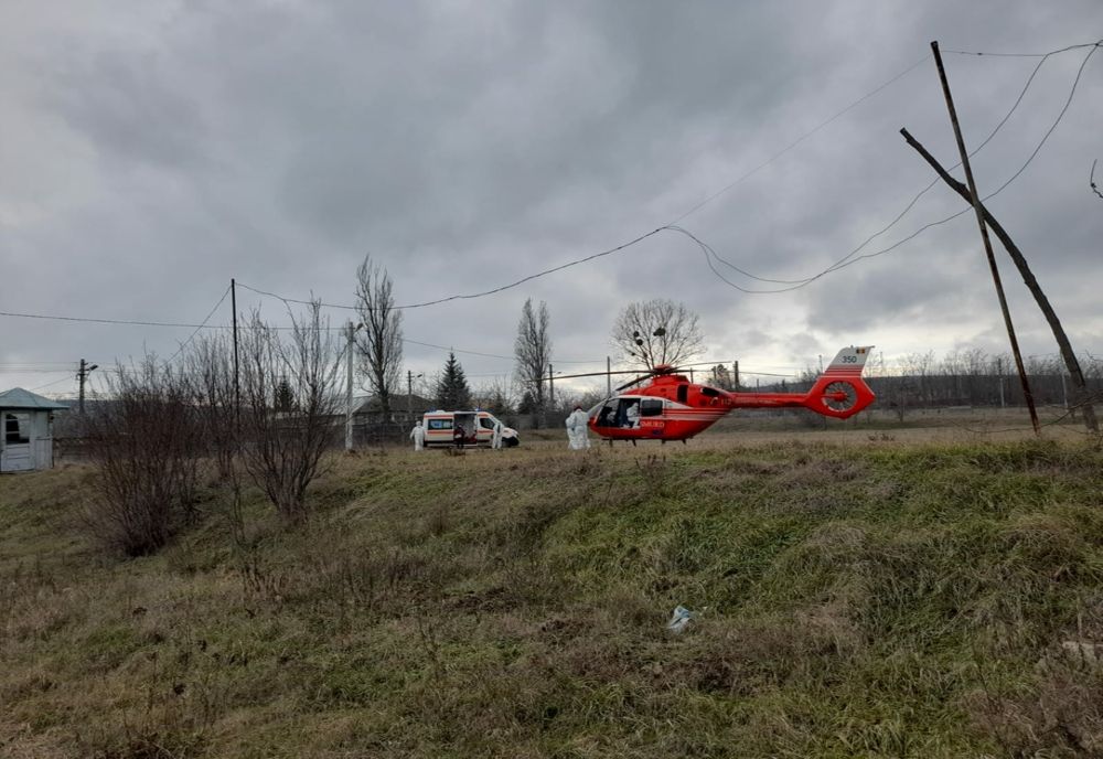 Fetiță în vârstă de opt ani, căzută de la înălțime, preluată de elicopterul SMURD