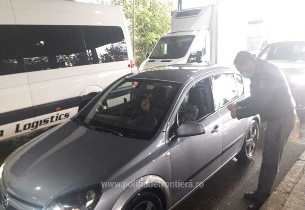 Document fals folosit pentru a părăsi România 